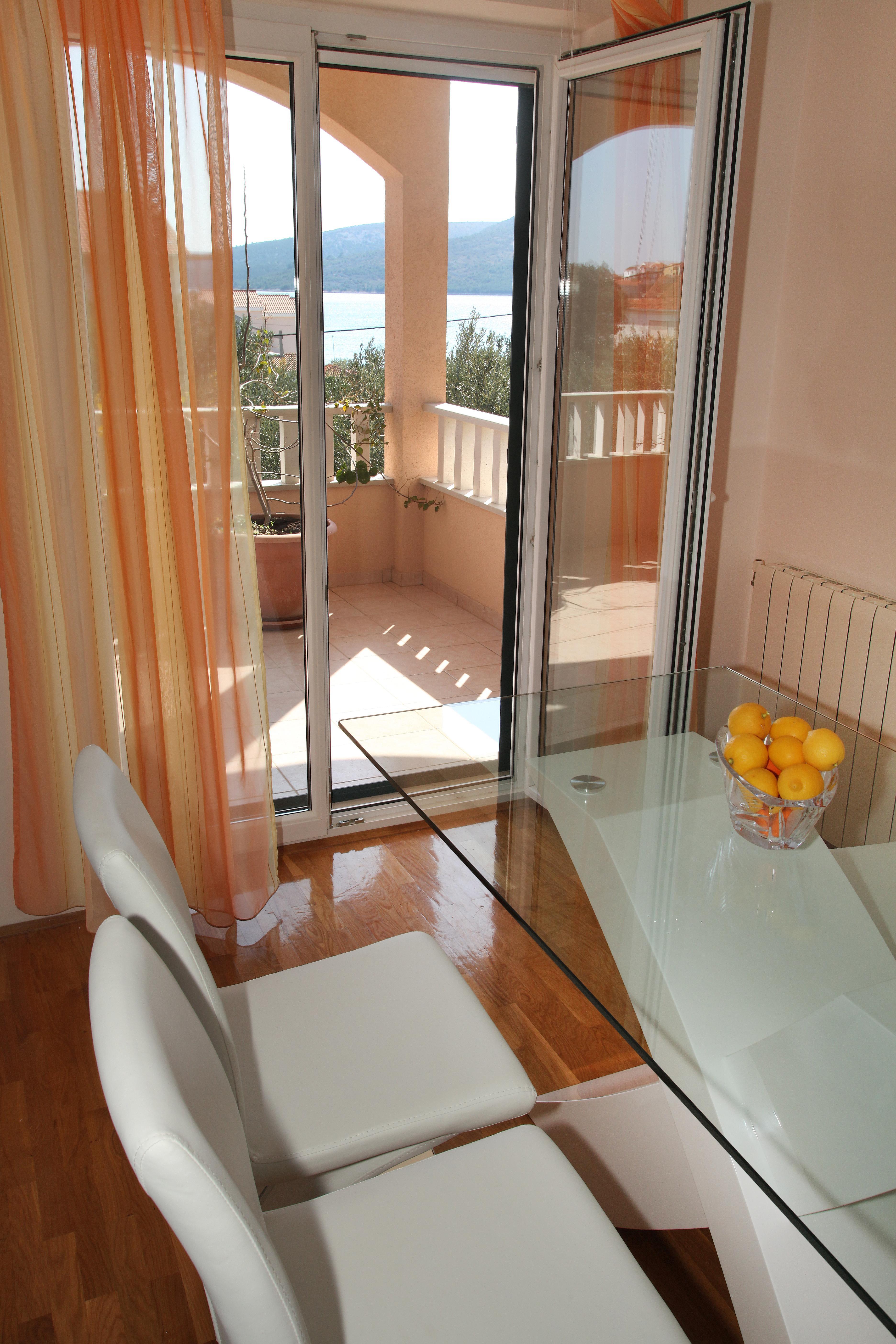 Sun Apartament *